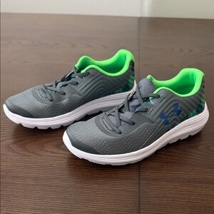 Under Armour Kids Gray Outhustle Sneakers with Neon Green Lining